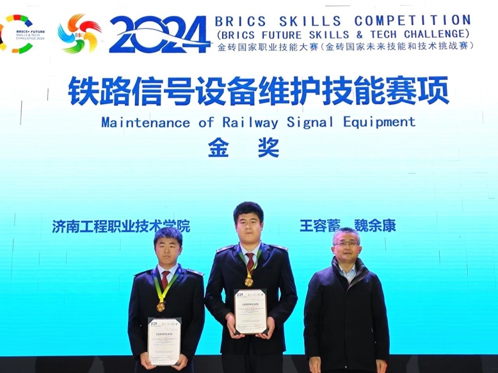 ff17d0a5c2d63eb65edc5f99dd7b5d4a_origin ff17d0a5c2d63eb65edc5f99dd7b5d4a_origin